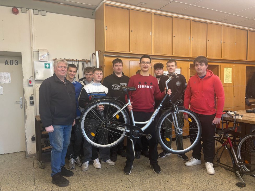 Mitarbeiter Bike Reparier